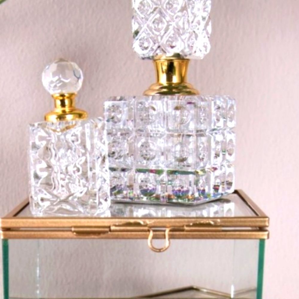 MeLady Transparent Glass Perfume Bottle/Decor